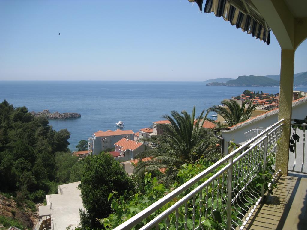 Apartmani Famelja Jovanovic Sveti Stefan Exterior foto